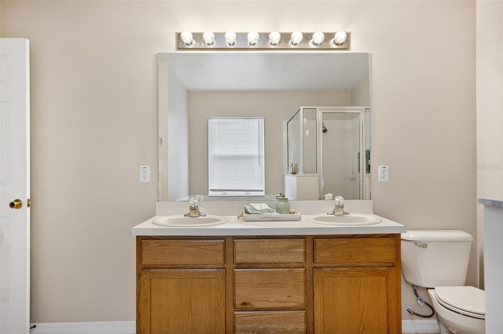 1 Ethan Pl Property Photo 32