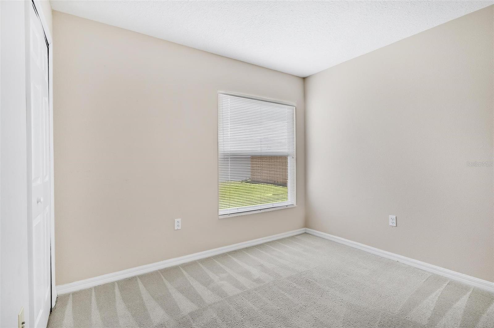 1 Ethan Pl Property Photo 36