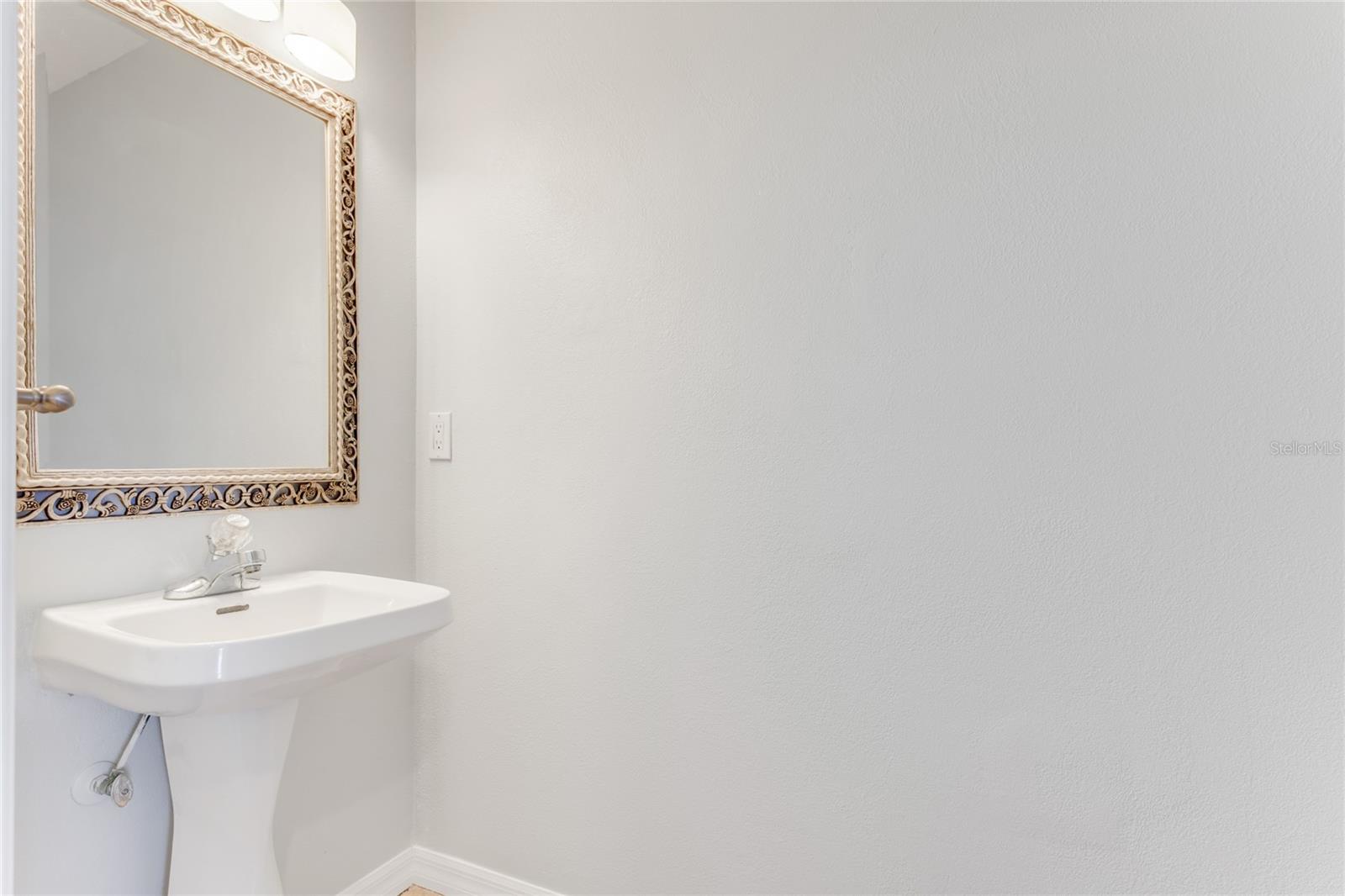 3070 Ocean Shore Blvd Property Photo 17