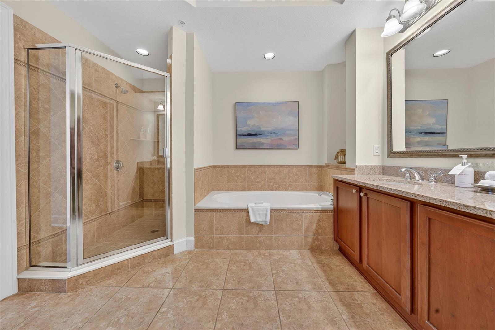 102 Yacht Harbor Dr #365 Property Photo 39