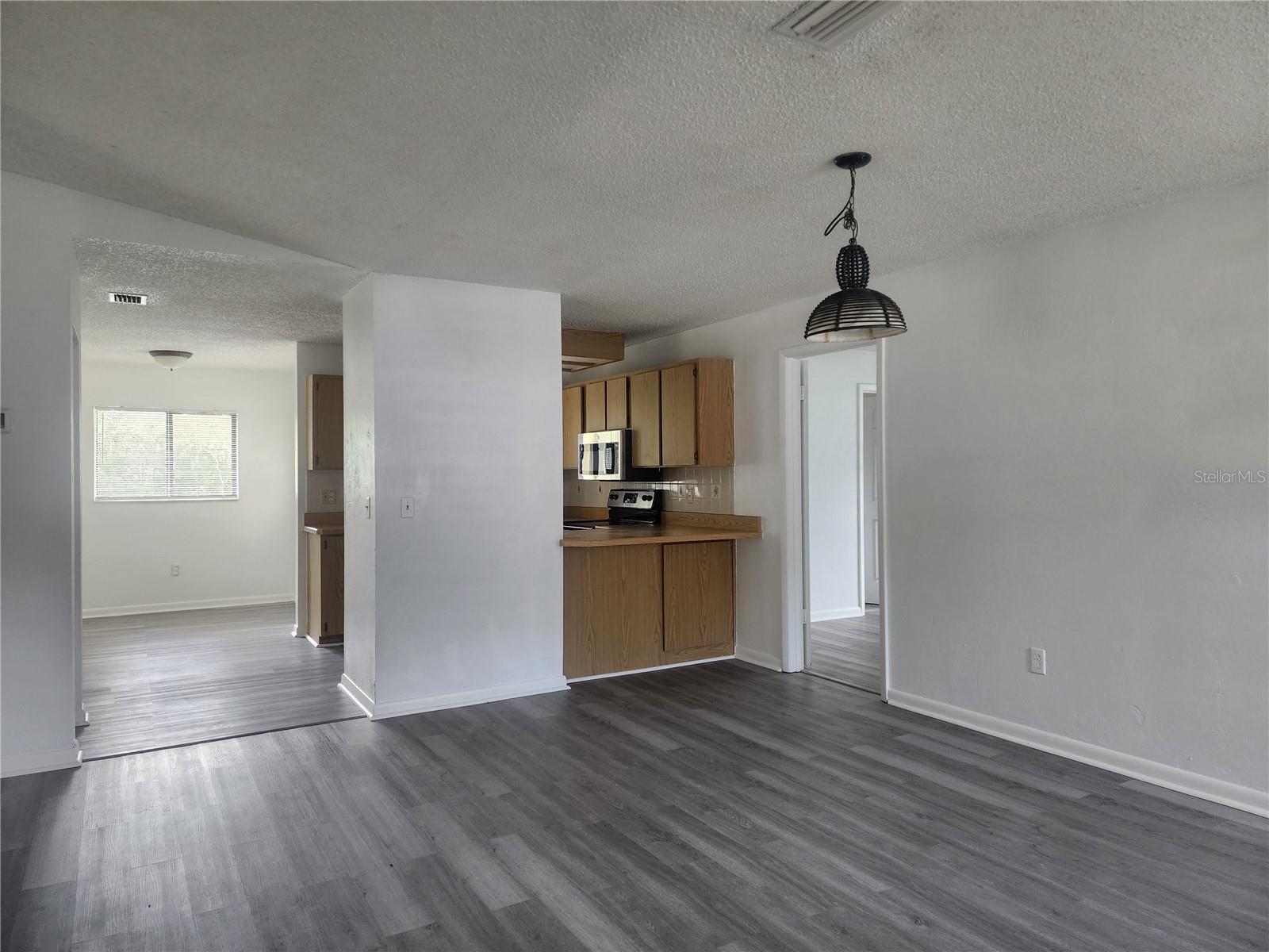 14 Pitt Ln Property Photo 3