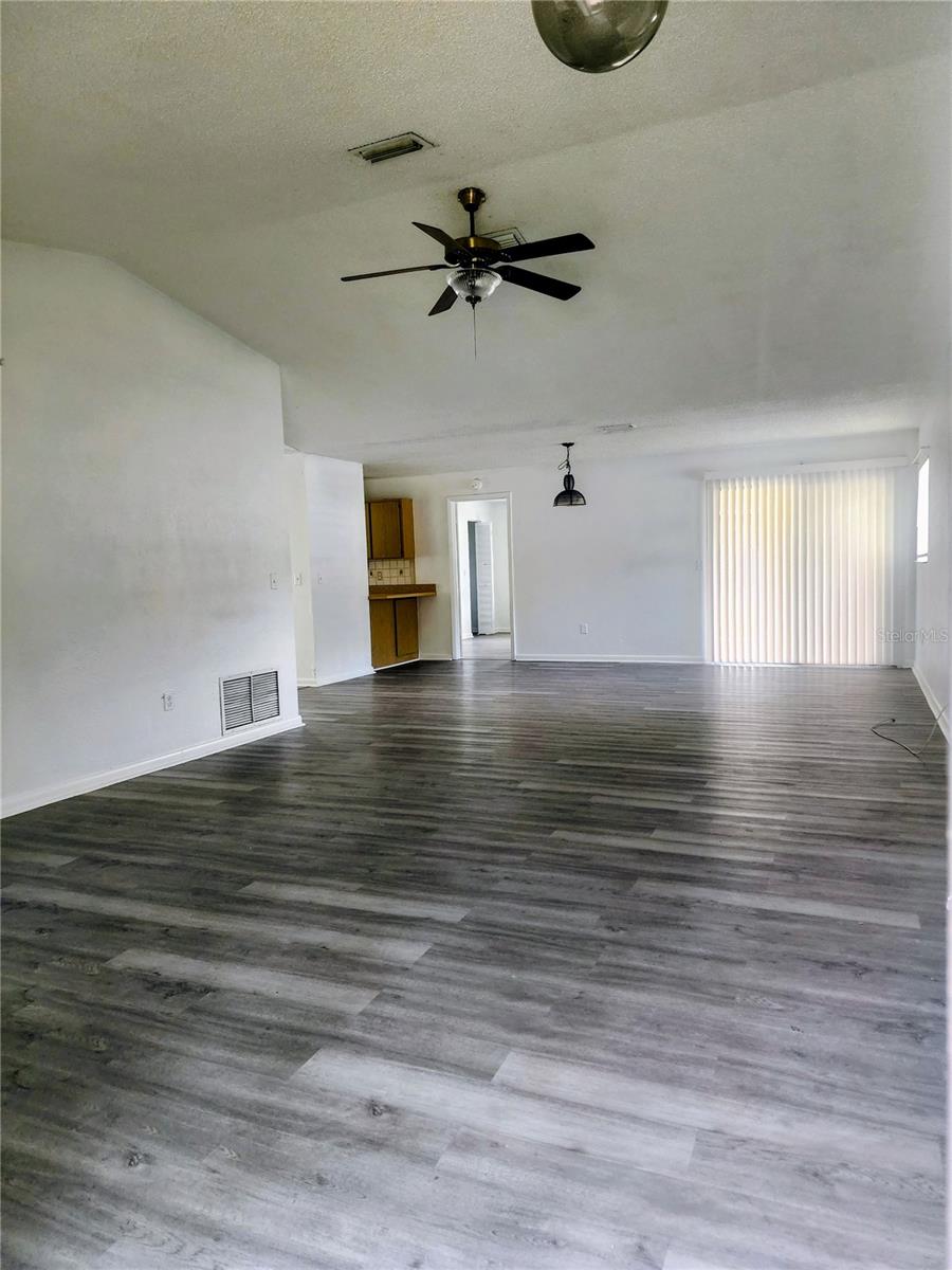 14 Pitt Ln Property Photo 4