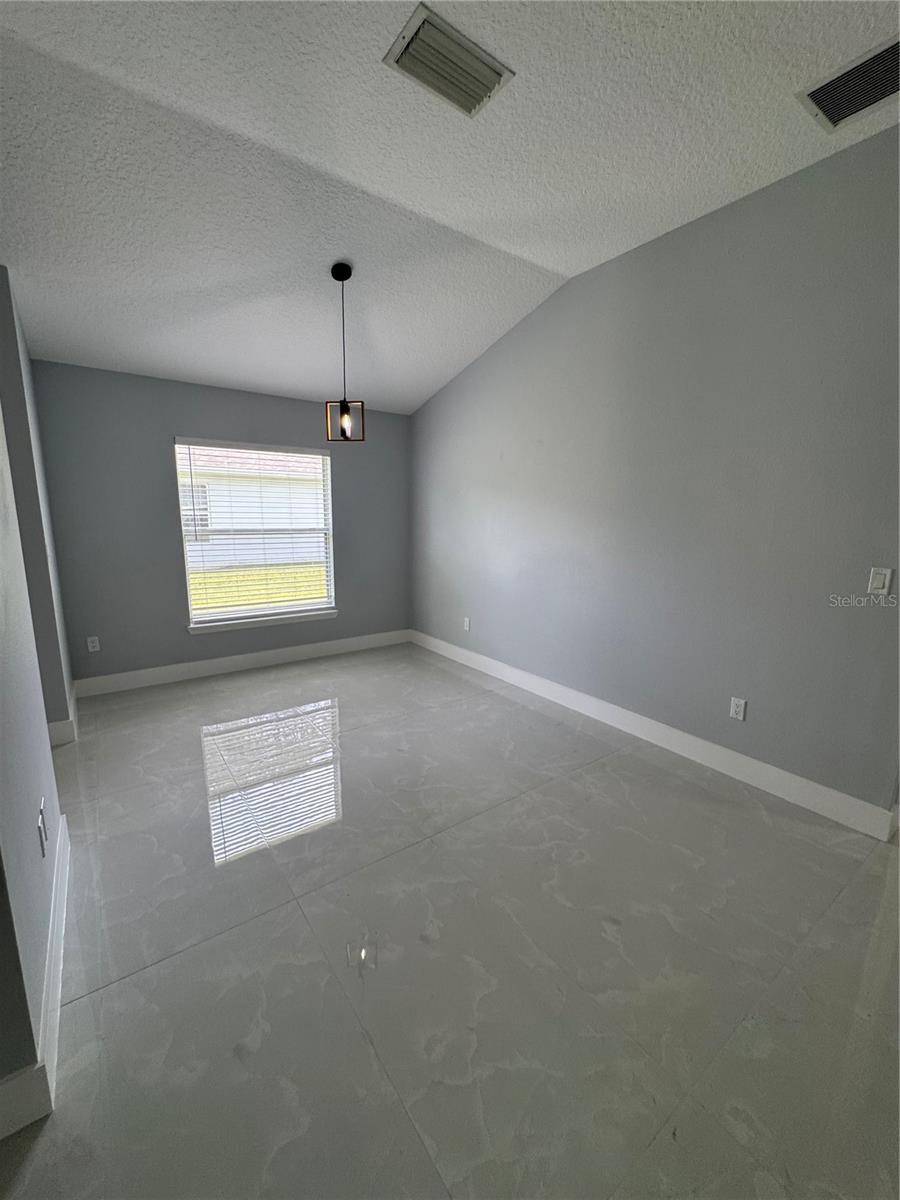 12 Reynolds Pl Property Photo 12