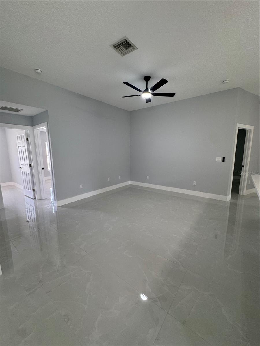 12 Reynolds Pl Property Photo 13