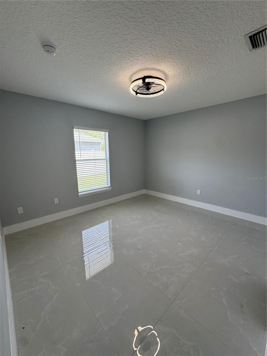12 Reynolds Pl Property Photo 14