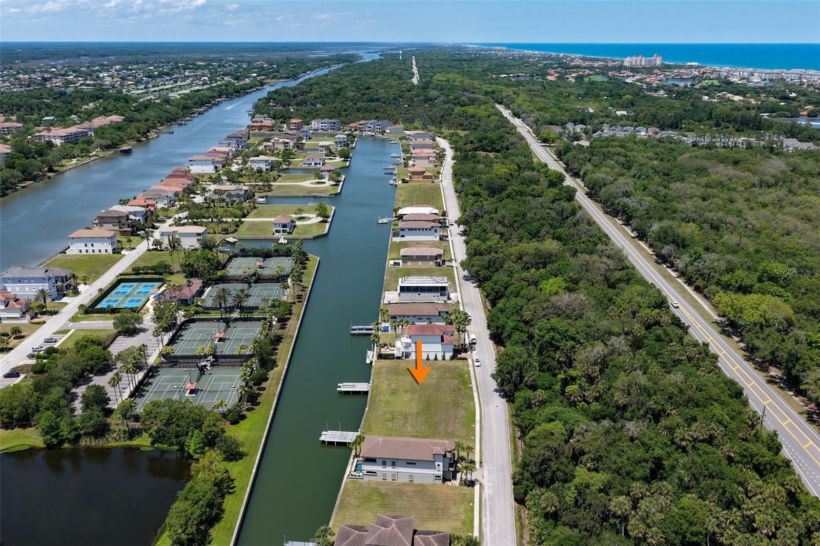 216 Harbor Village Pt N Property Photo 9