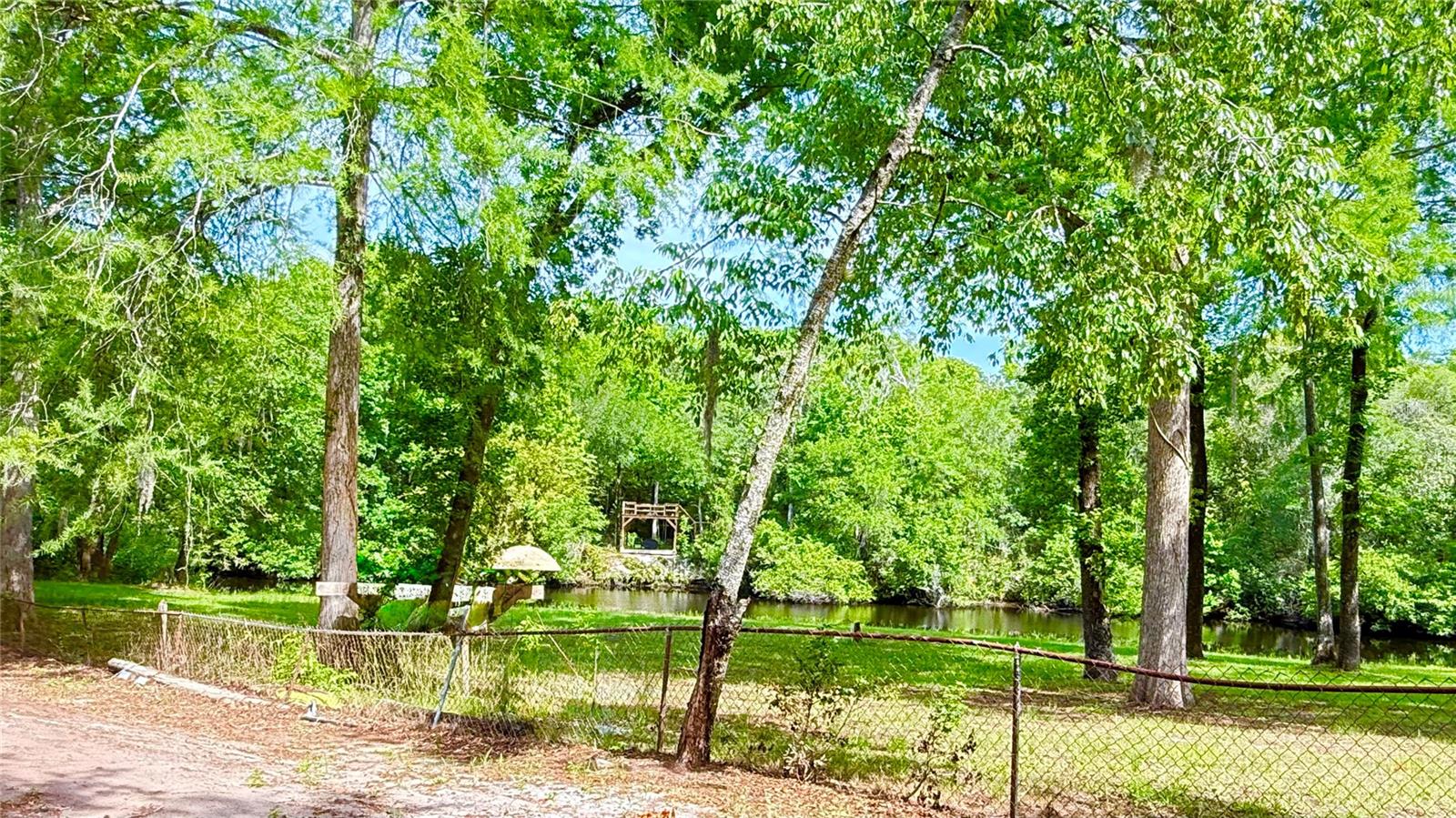 2905 Creek St Property Photo 7