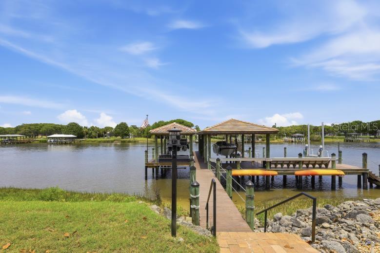 34 N Waterview Dr Property Photo 5