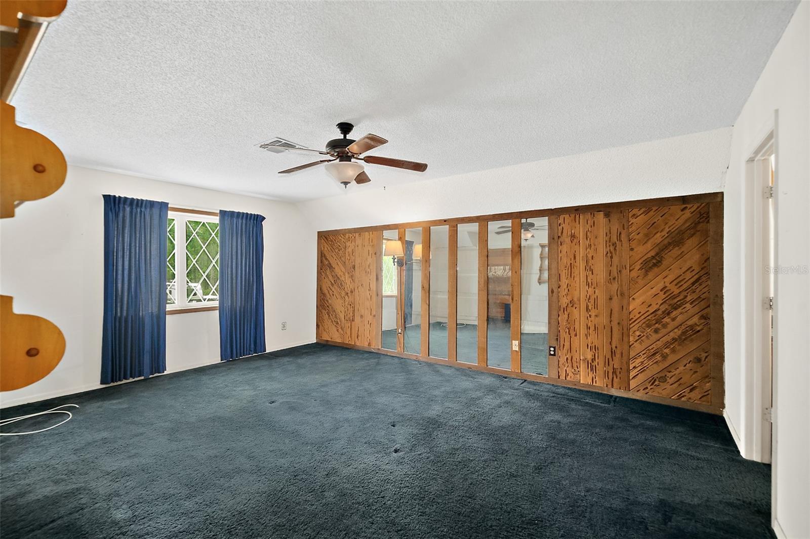610 N Chapel St Property Photo 14