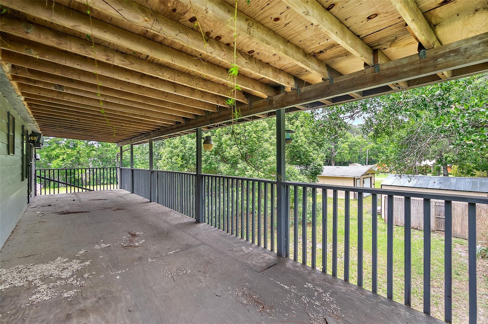 610 N Chapel St Property Photo 18