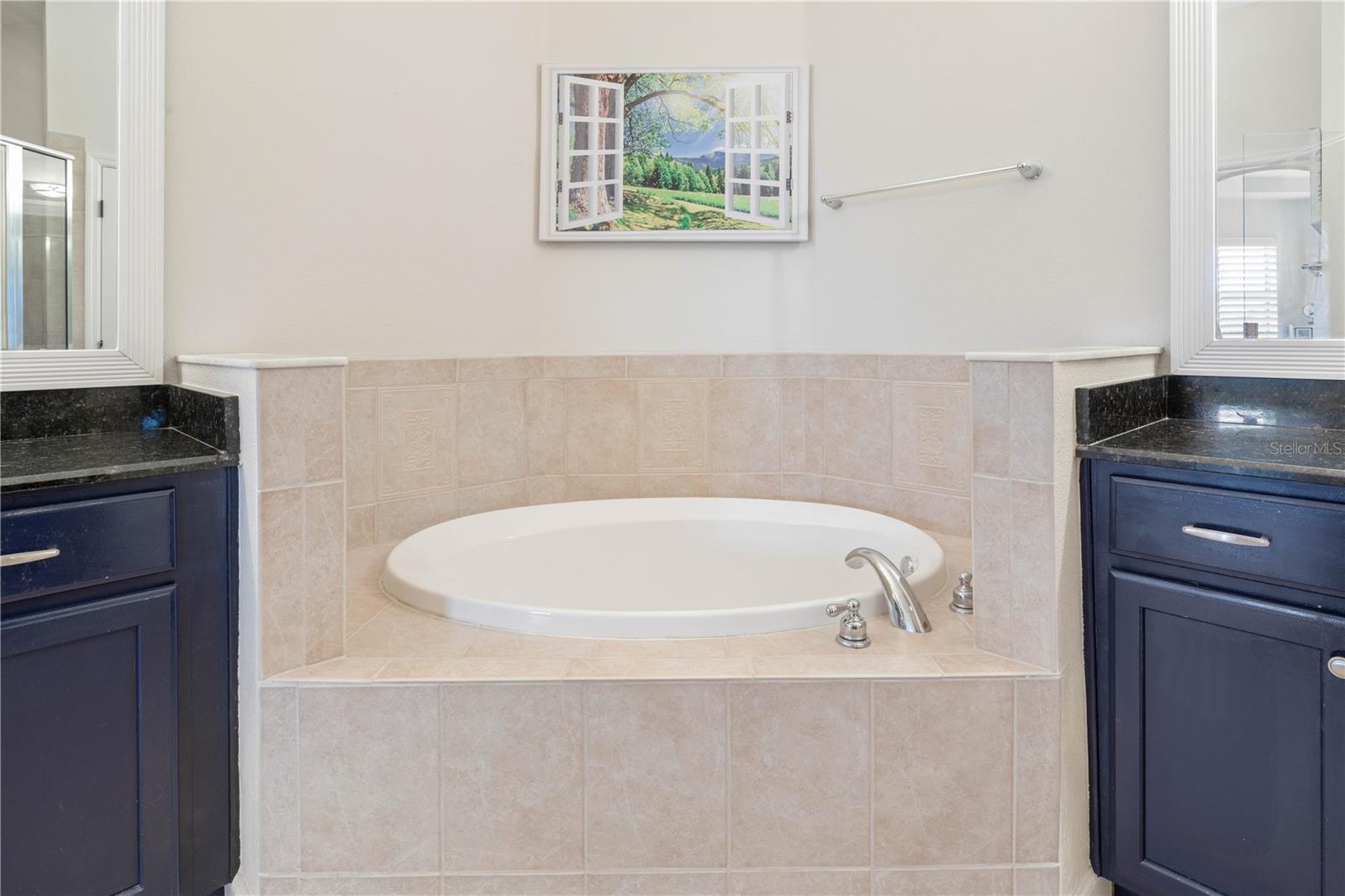 200 Riverfront Dr #d304 Property Photo 33
