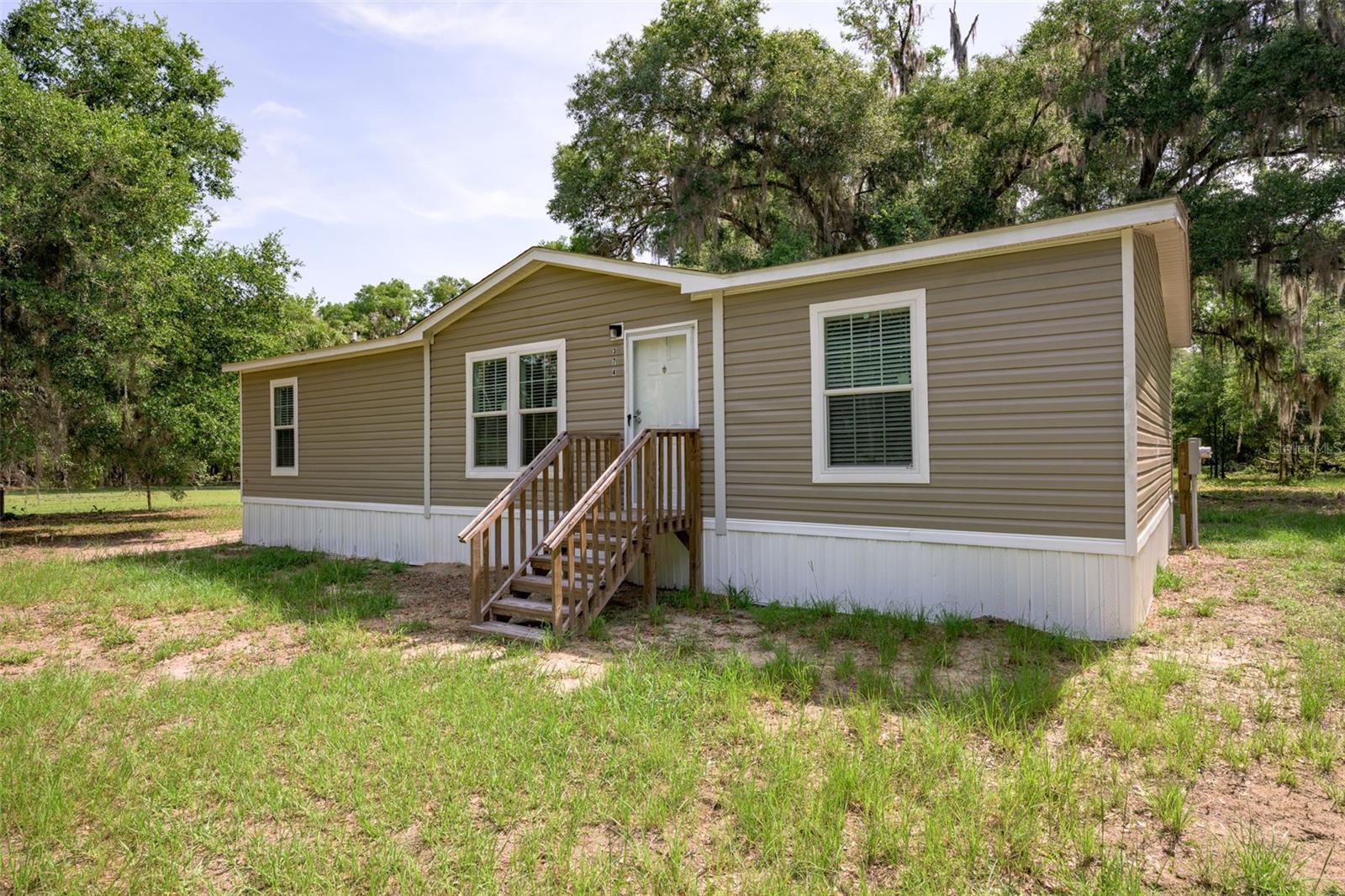 374 Sisco Rd Property Photo 1