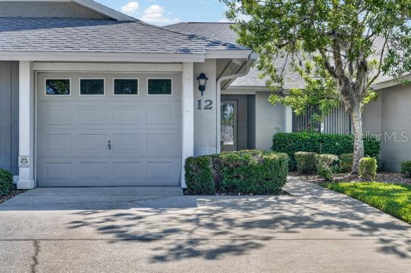 12 Lake Forest Cir N Property Photo 5