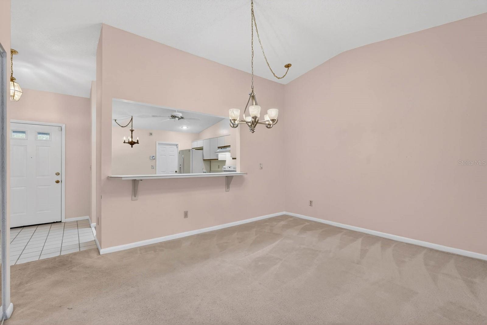 12 Lake Forest Cir N Property Photo 16