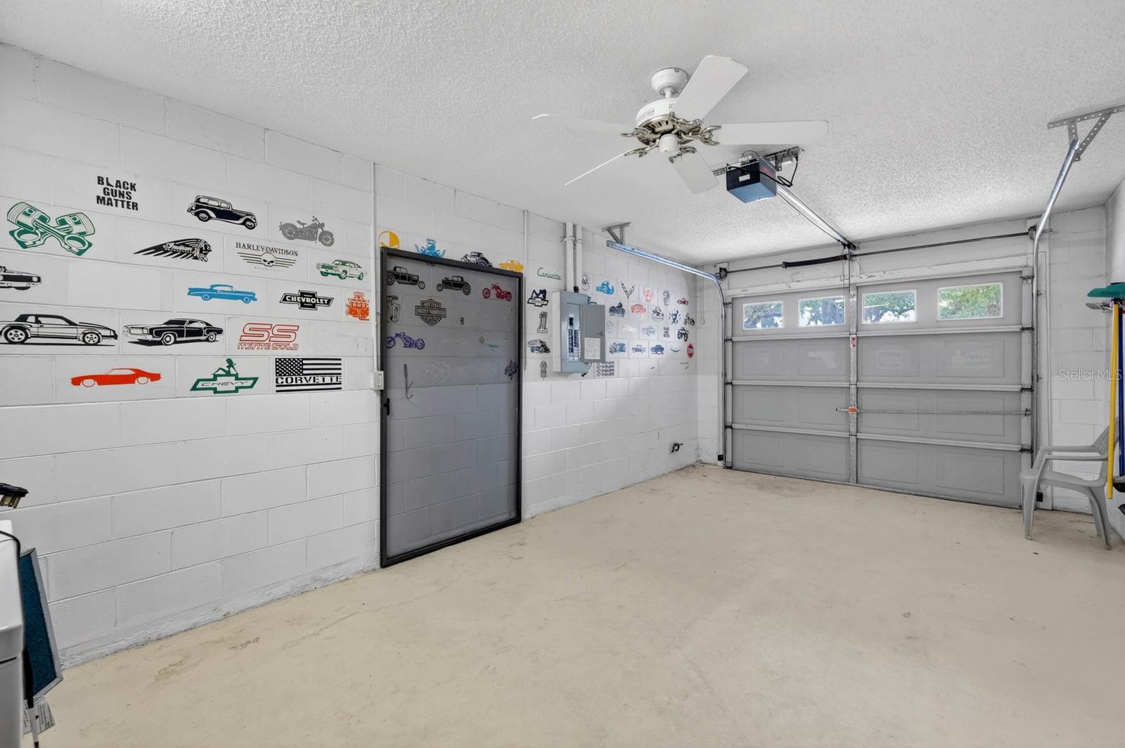 12 Lake Forest Cir N Property Photo 32