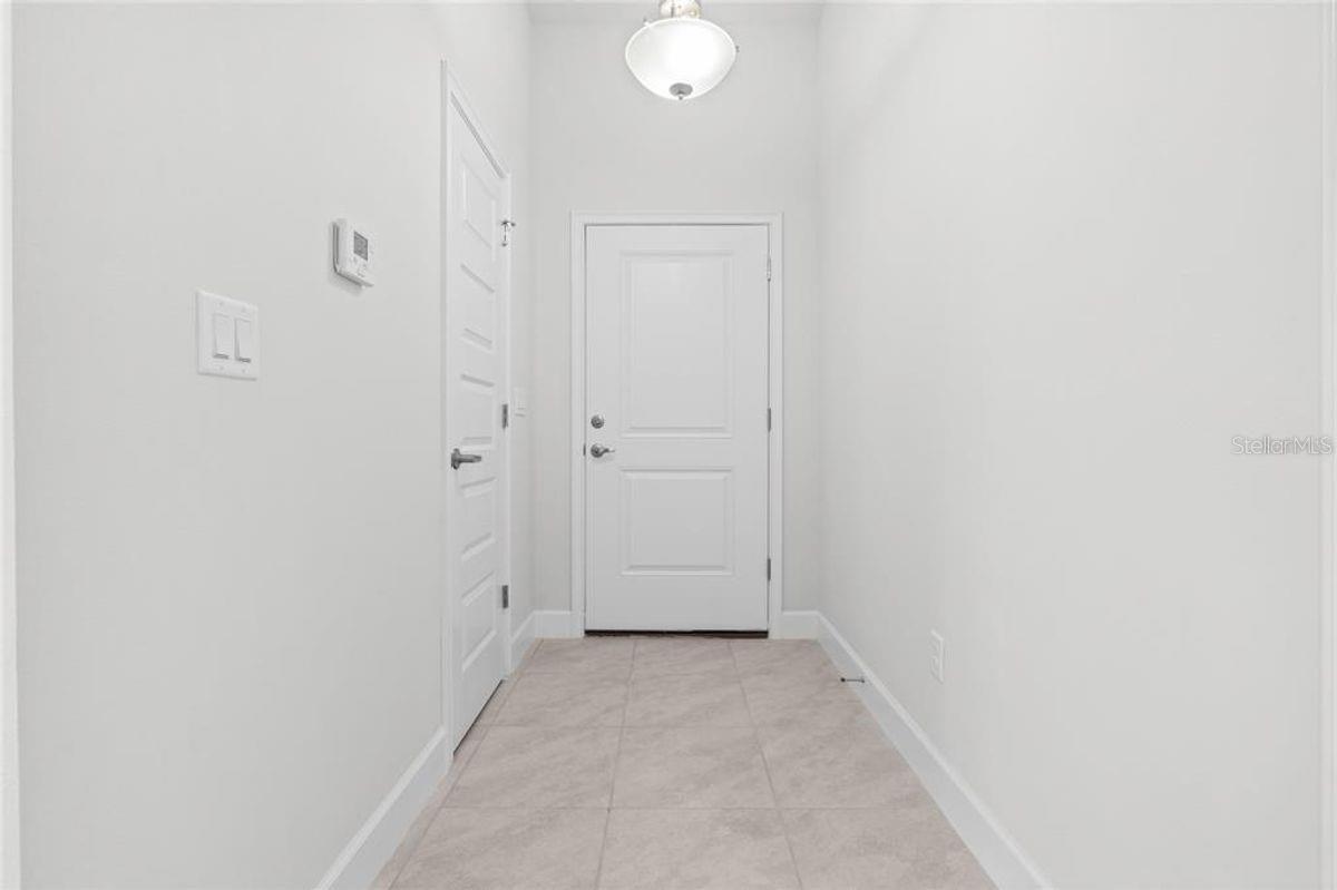 19 Sedgefield Path S Property Photo 2