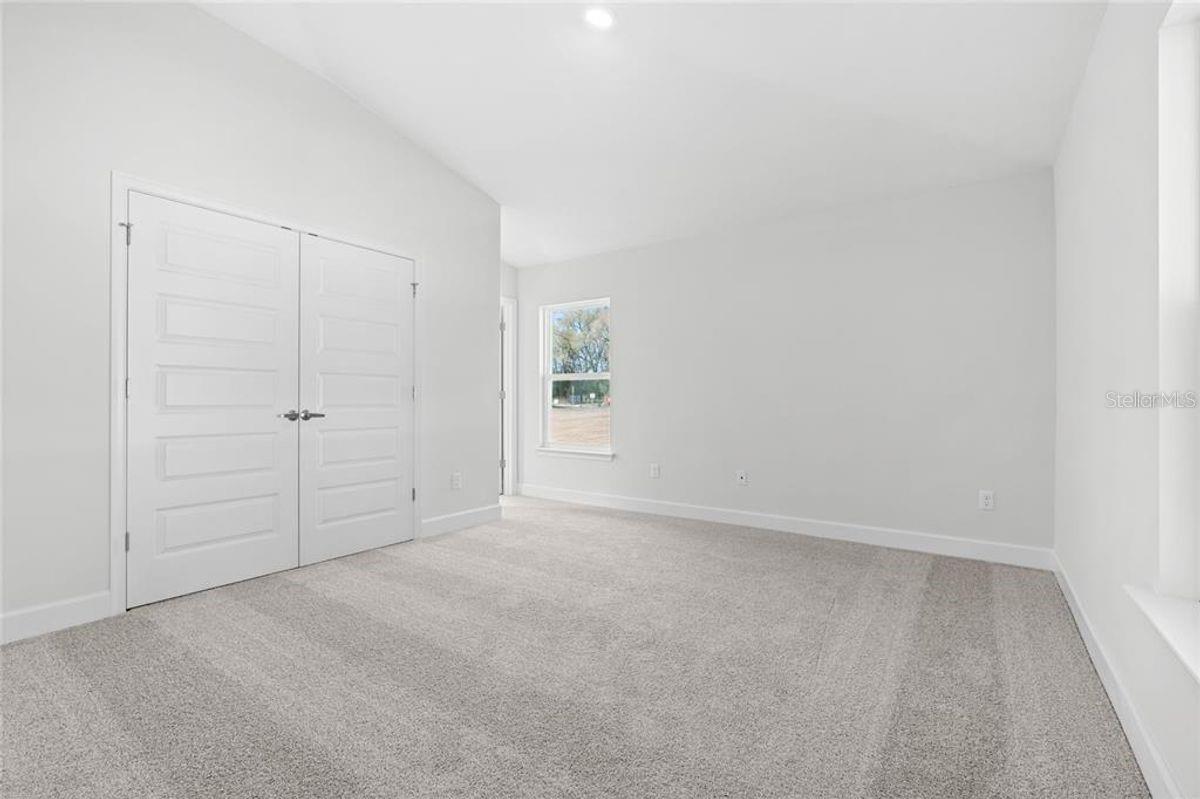 19 Sedgefield Path S Property Photo 11
