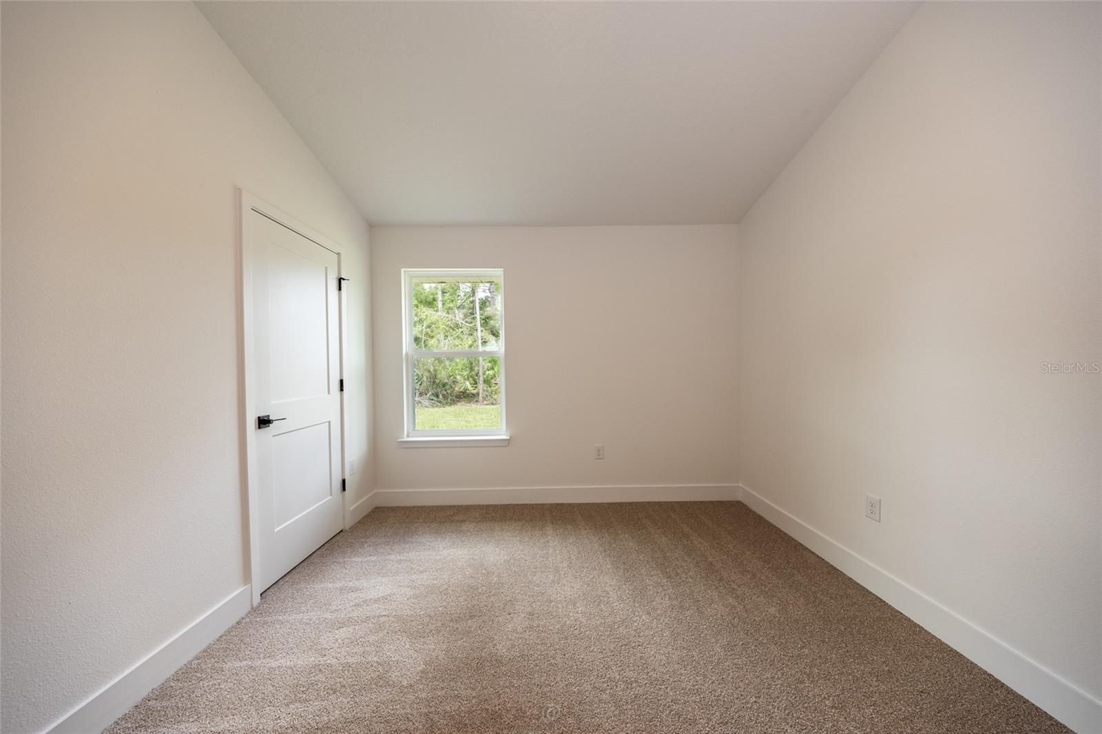 19 Sedgefield Path S Property Photo 13