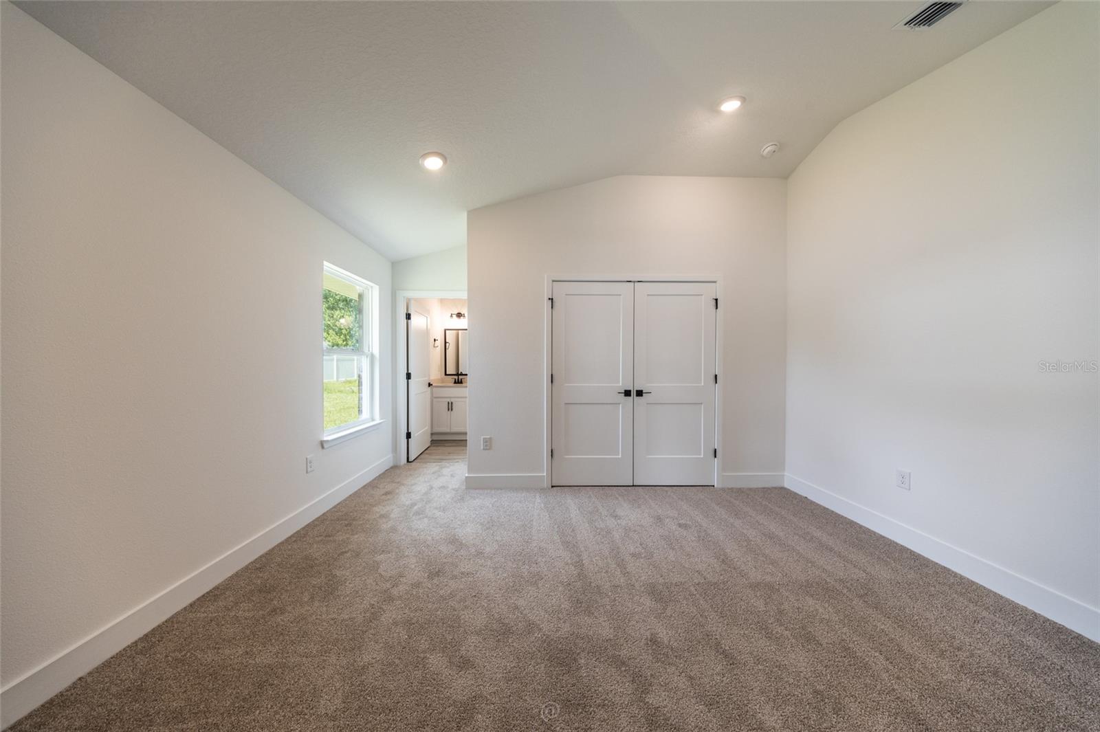 19 Sedgefield Path S Property Photo 17
