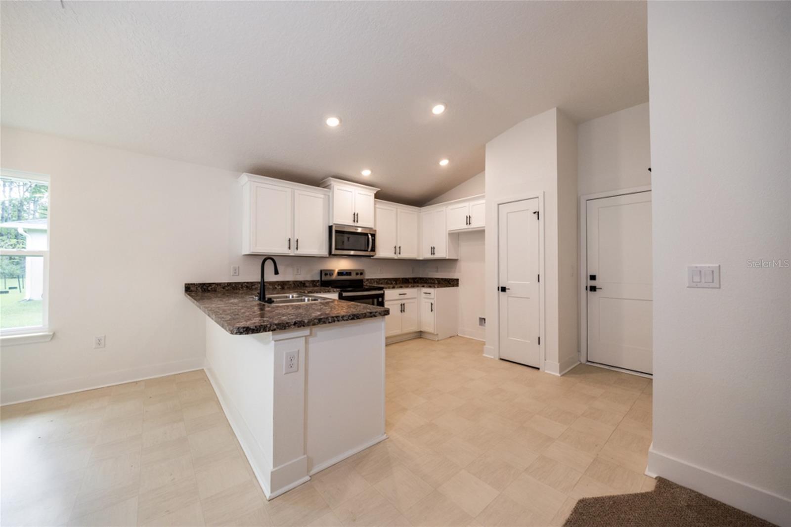 15 Birchwood Dr Property Photo 9