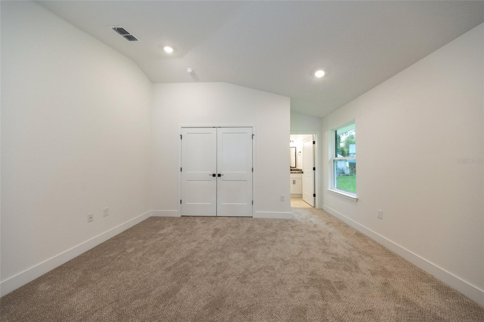 15 Birchwood Dr Property Photo 16