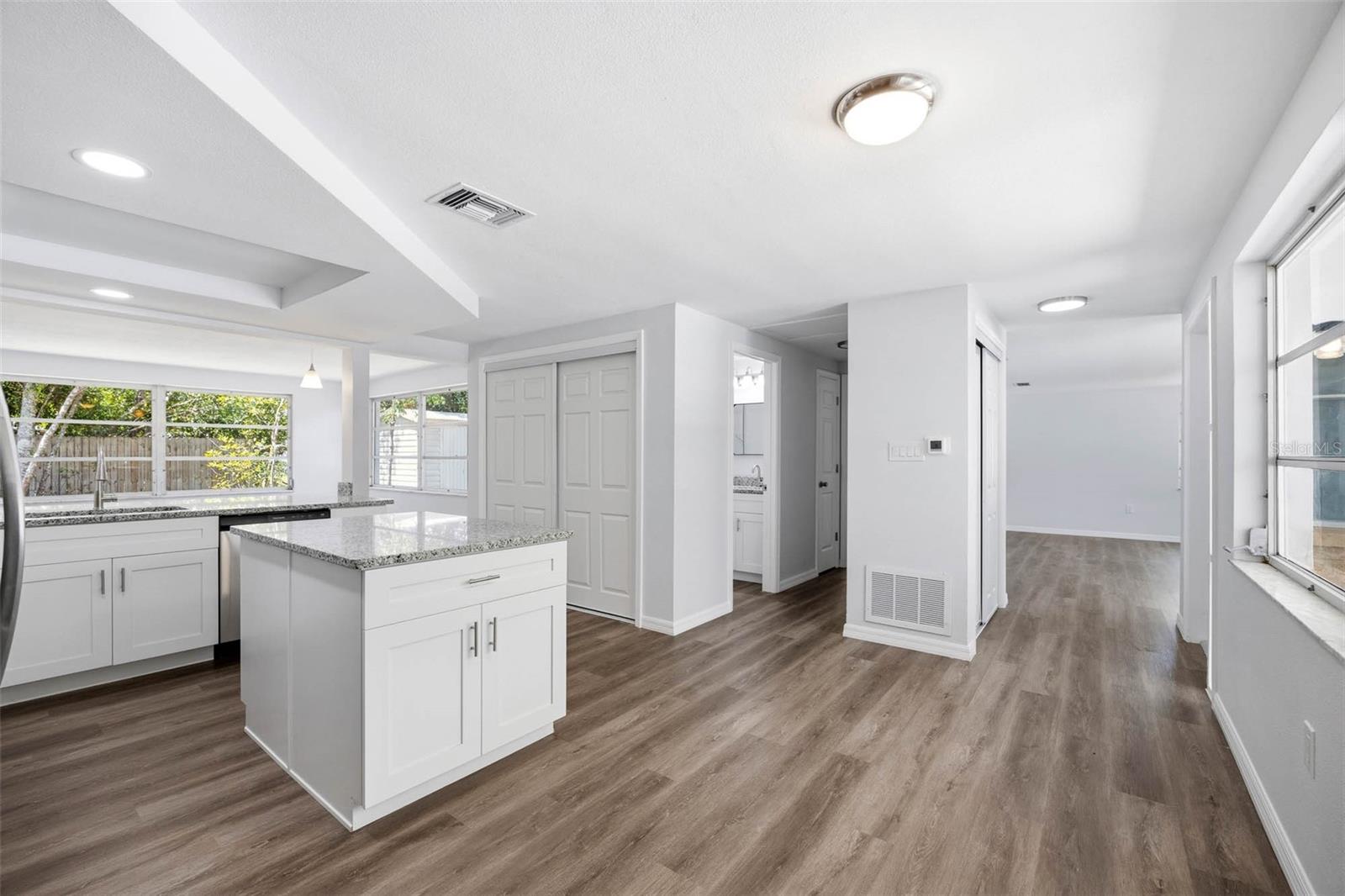 7360 Blackhawk Trl Property Photo 9