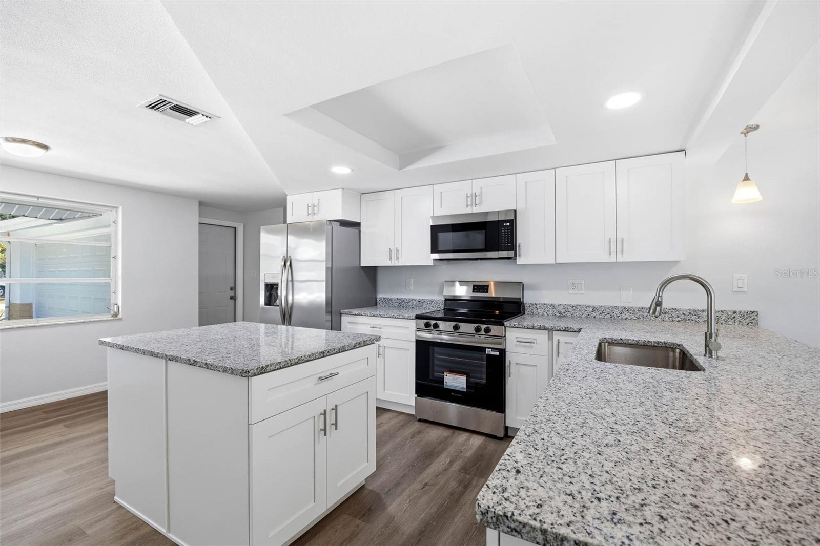 7360 Blackhawk Trl Property Photo 10