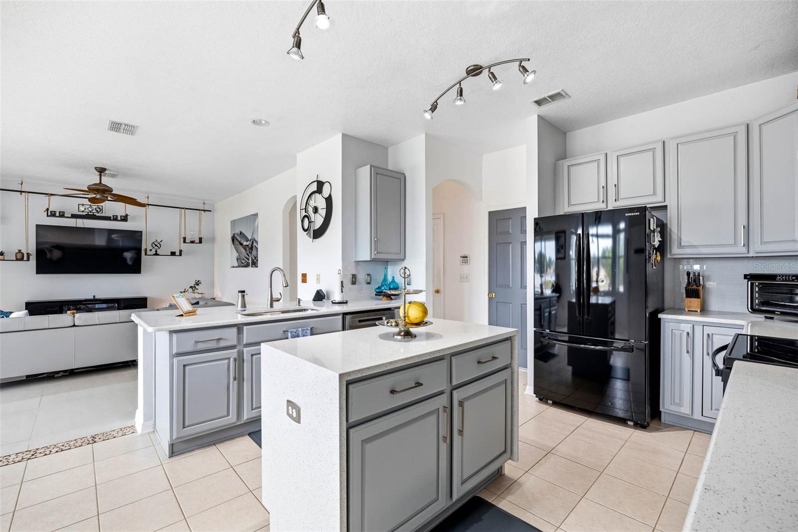4215 Maplehurst Way Property Photo 15