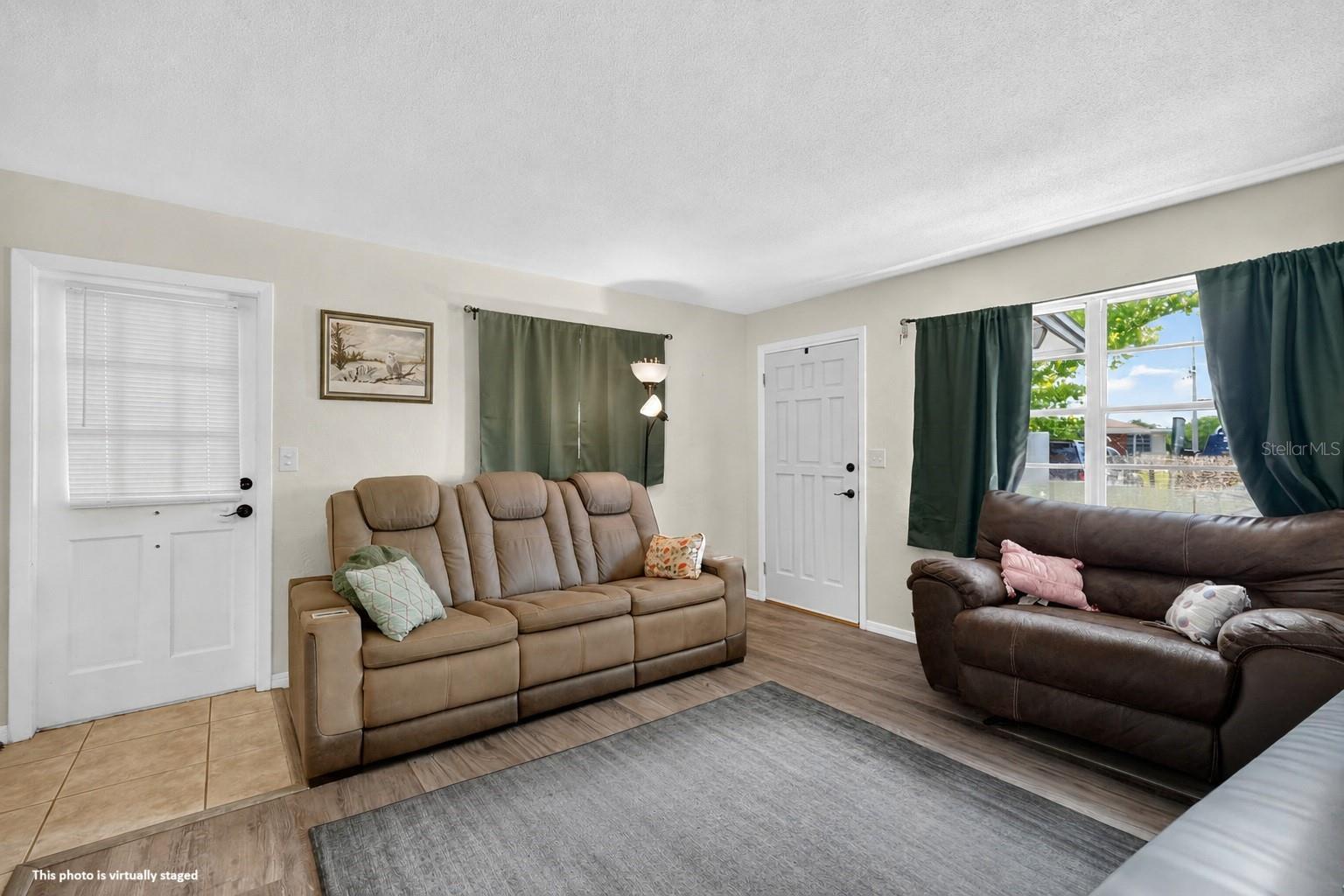 1500 Primrose Ln Property Photo 3