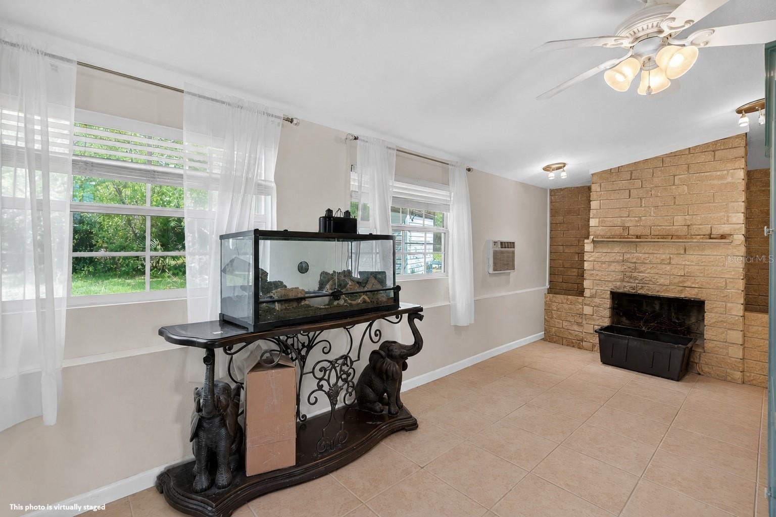 1500 Primrose Ln Property Photo 8