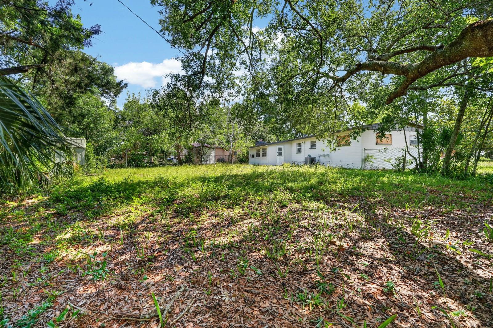 1500 Primrose Ln Property Photo 18