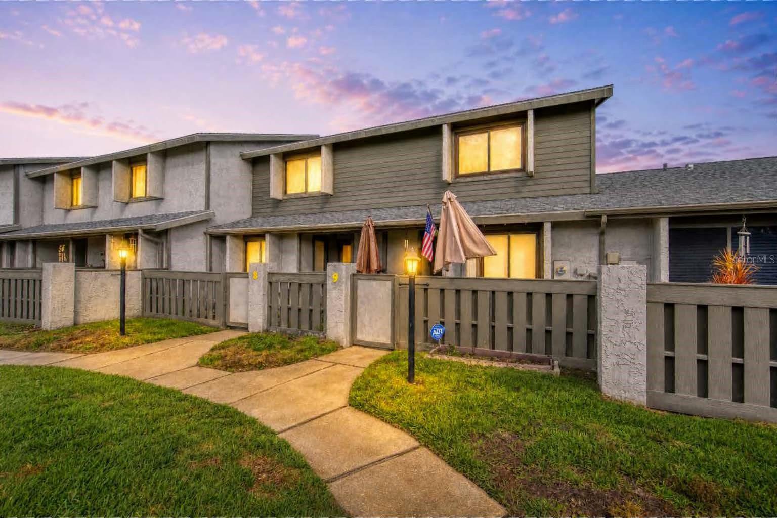 210 Lemon Tree Ln #9 Property Photo 1