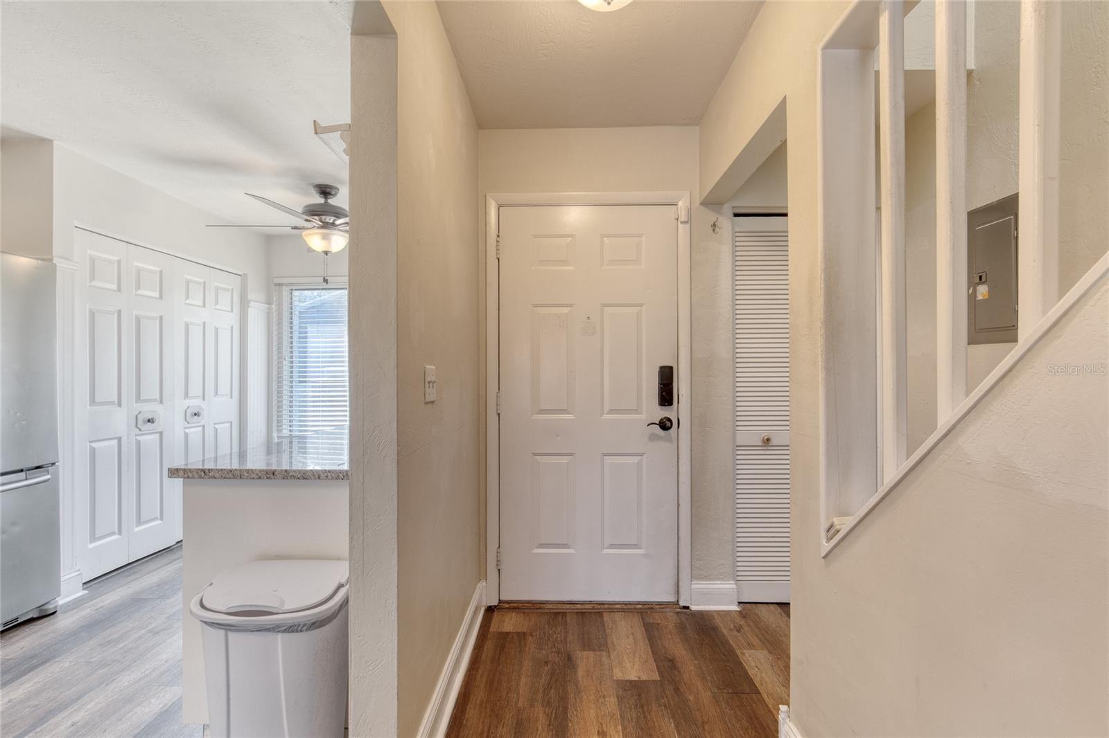 210 Lemon Tree Ln #9 Property Photo 13