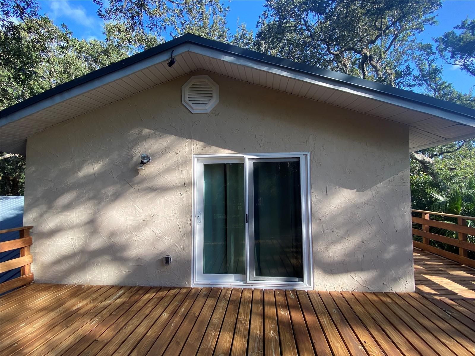 3 Elizabeth Dr E Property Photo 17