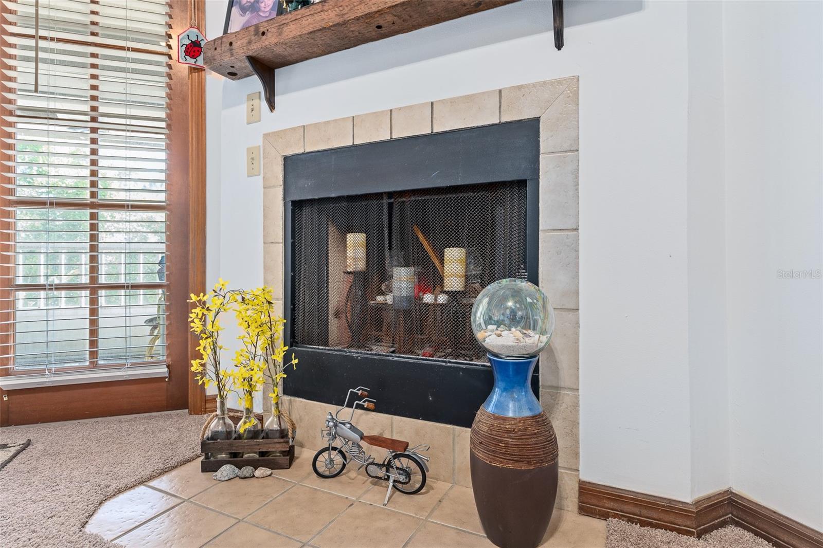 596 N Nova Rd #308 Property Photo 18
