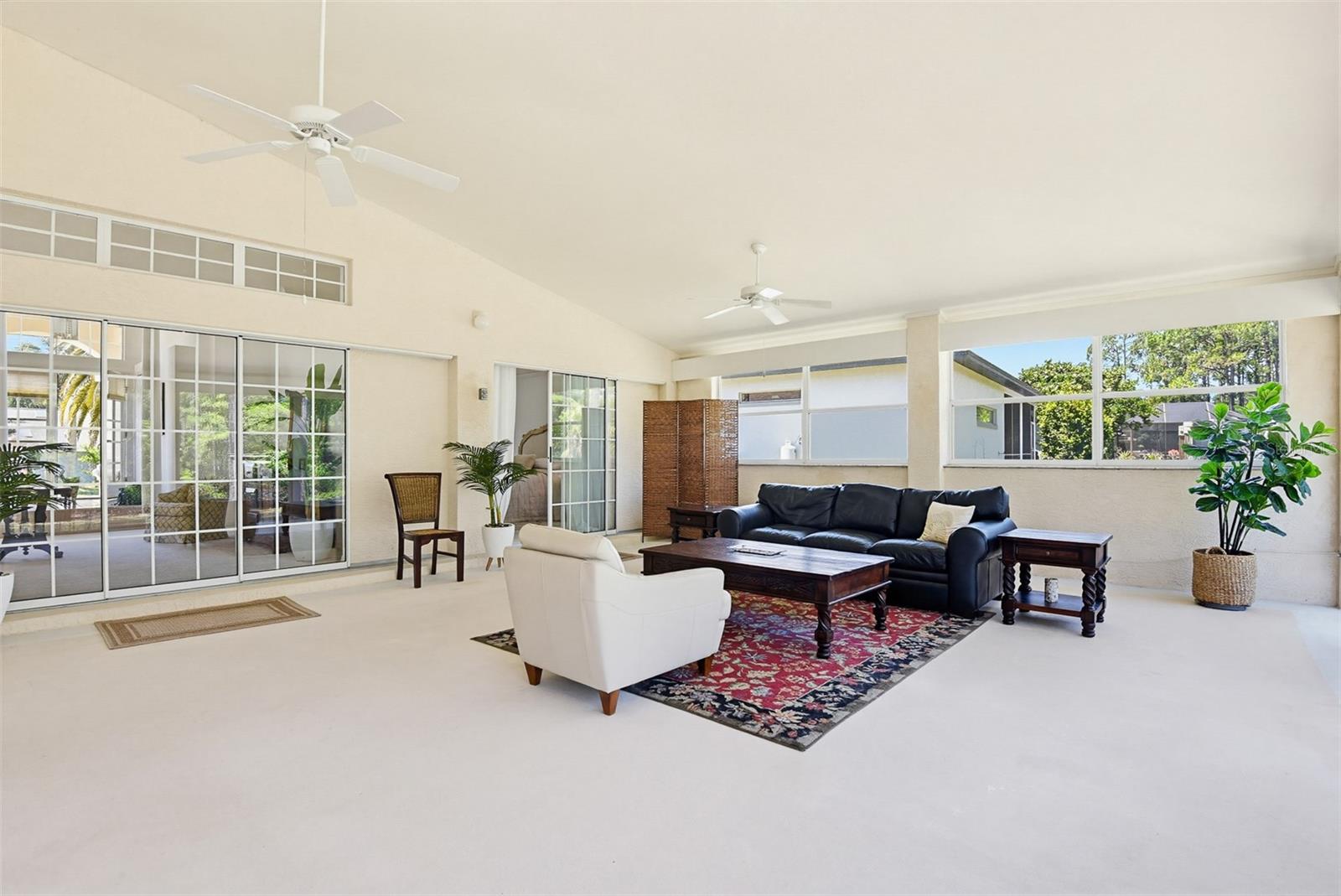 68 Webster Lane Property Photo 12