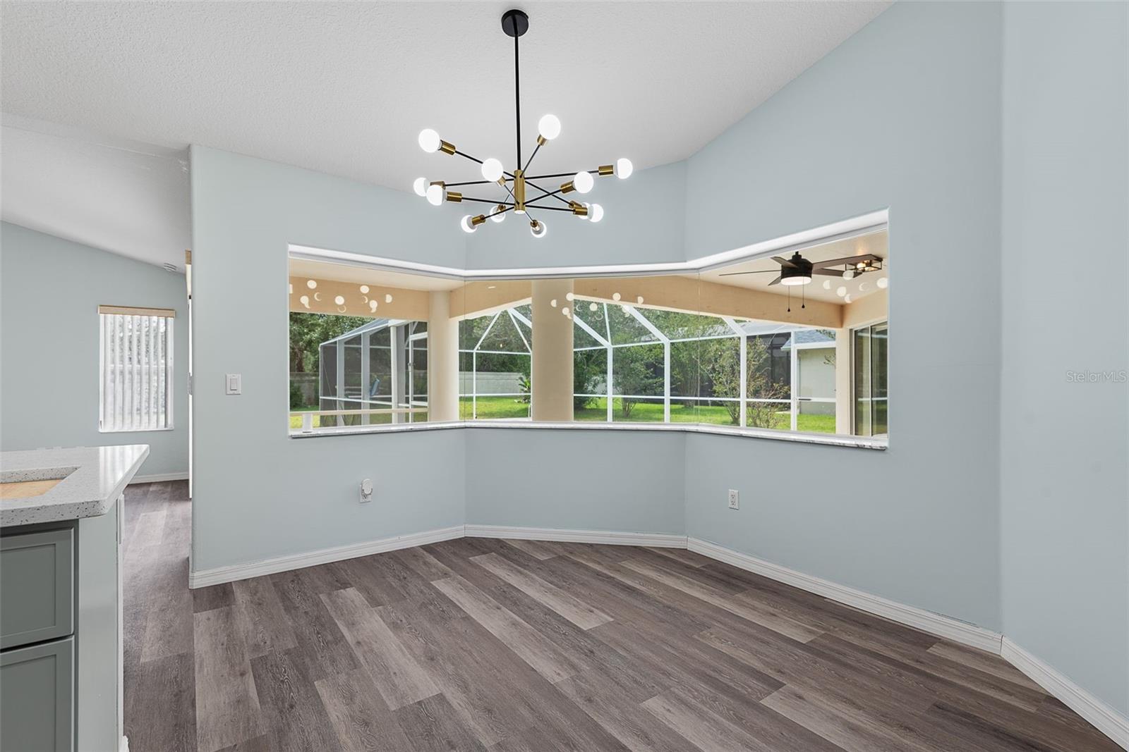 14 Colechester Ln Property Photo 6