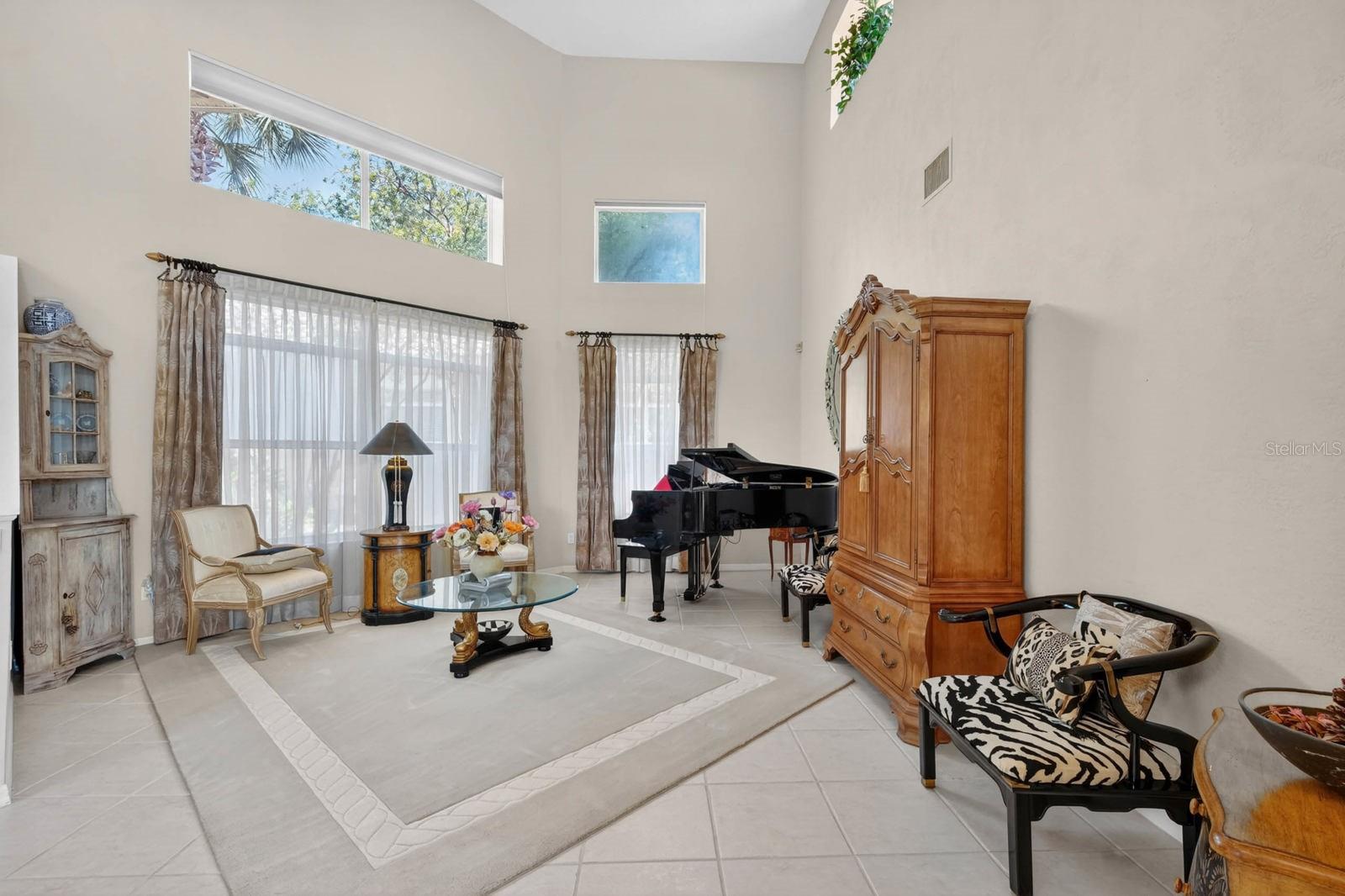 10 Monterrey Dr Property Photo 9