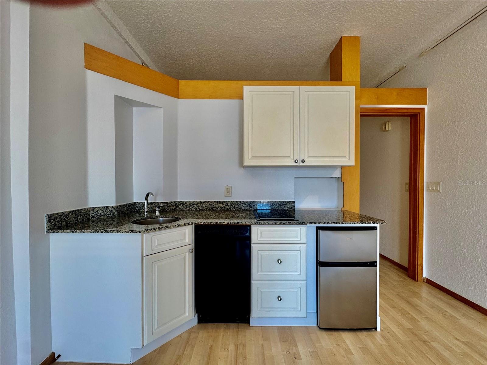 101 Palm Harbor Pkwy #b414 Property Photo 7