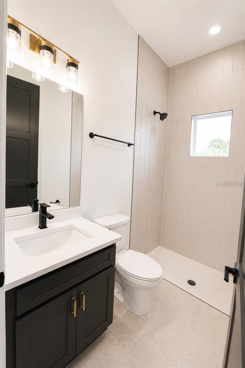 68 Eric Dr Property Photo 28