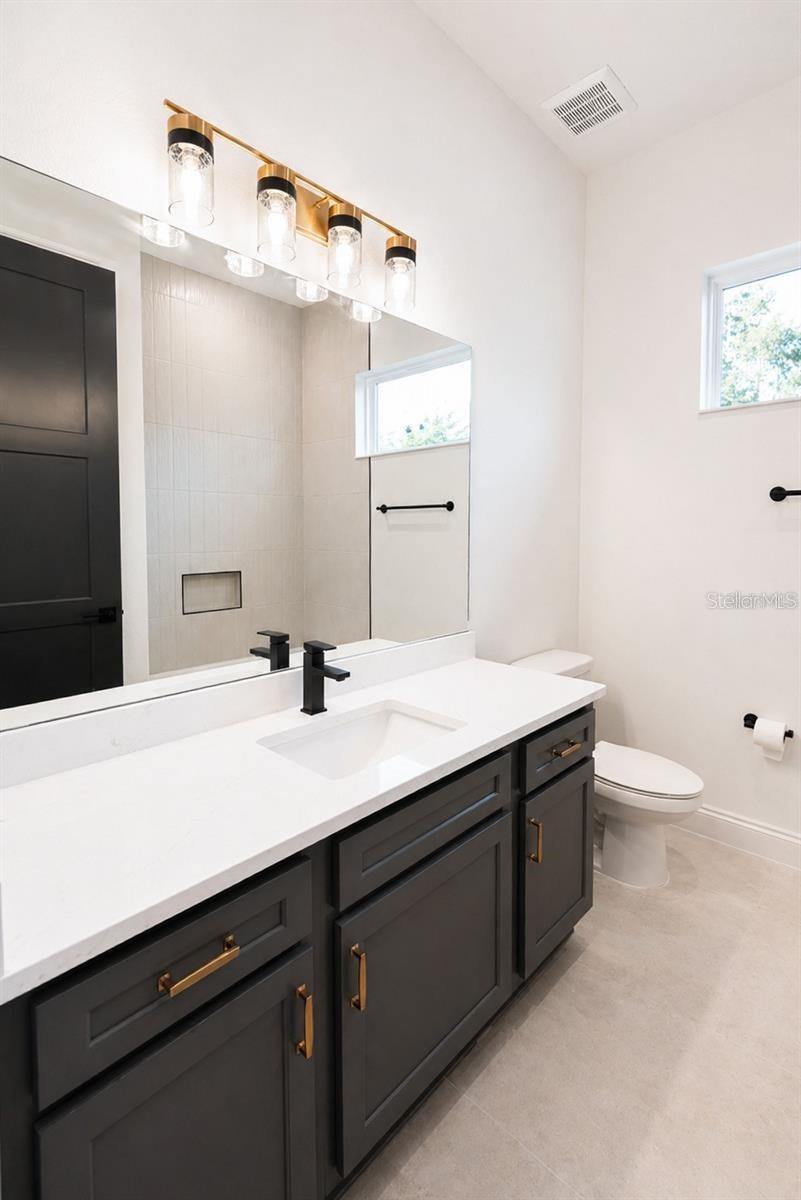68 Eric Dr Property Photo 38