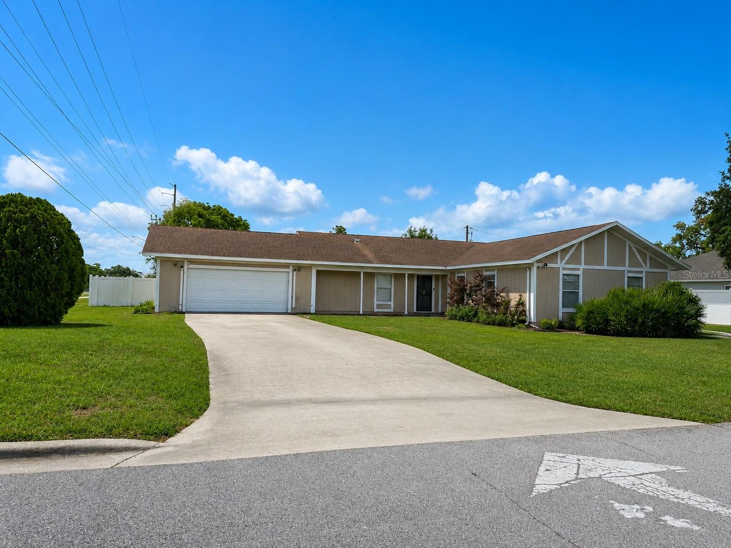 1540 Jupiter Ave Property Photo 1