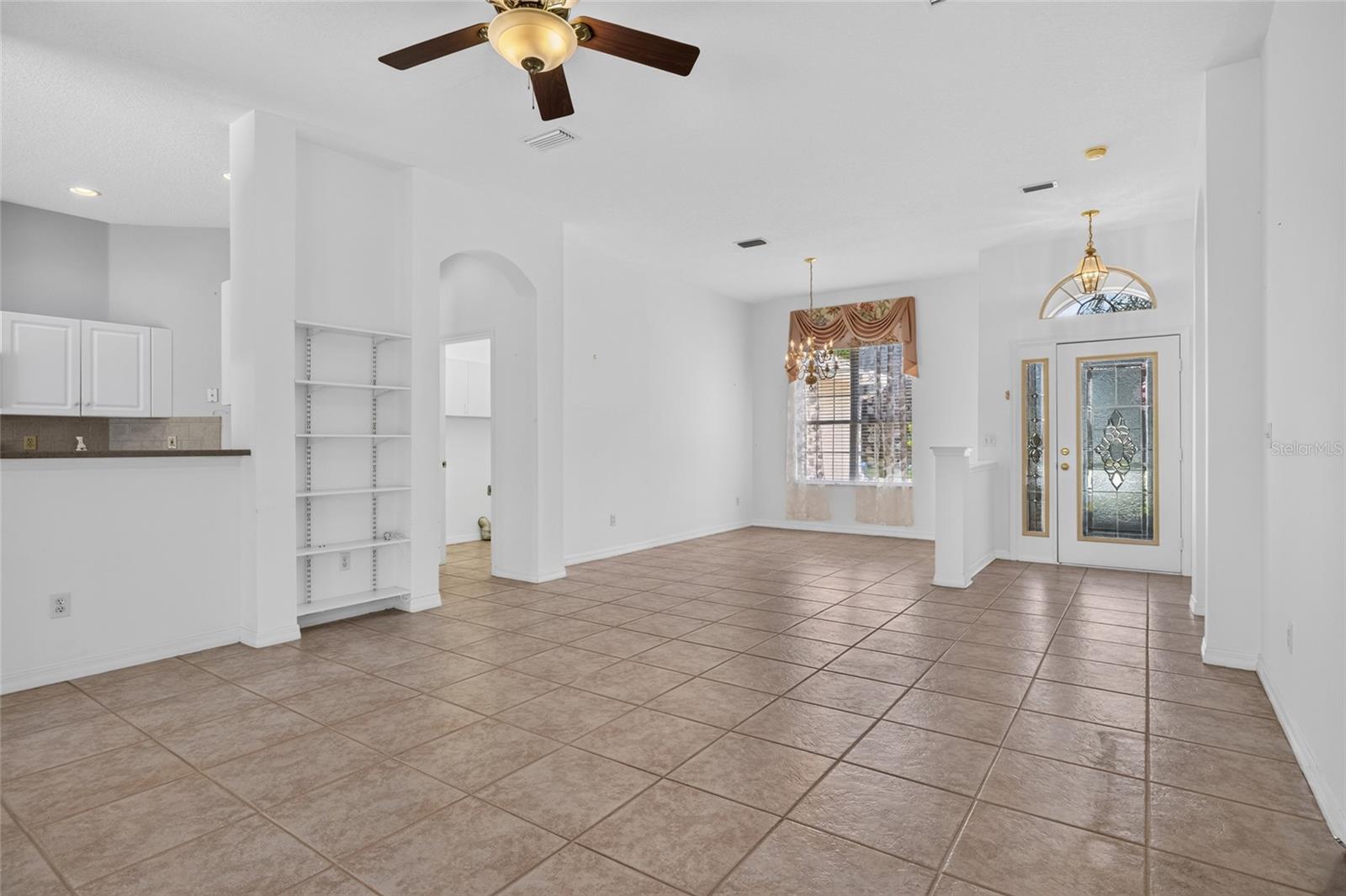 1301 Flagship Ct Property Photo 7