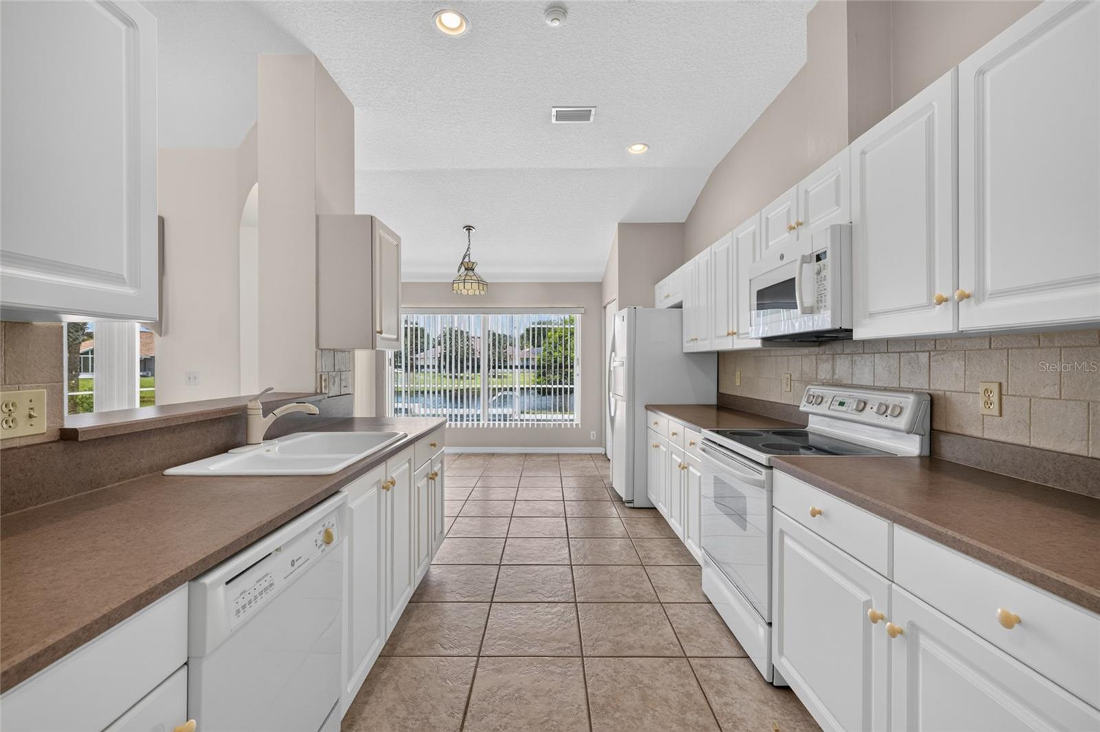 1301 Flagship Ct Property Photo 12