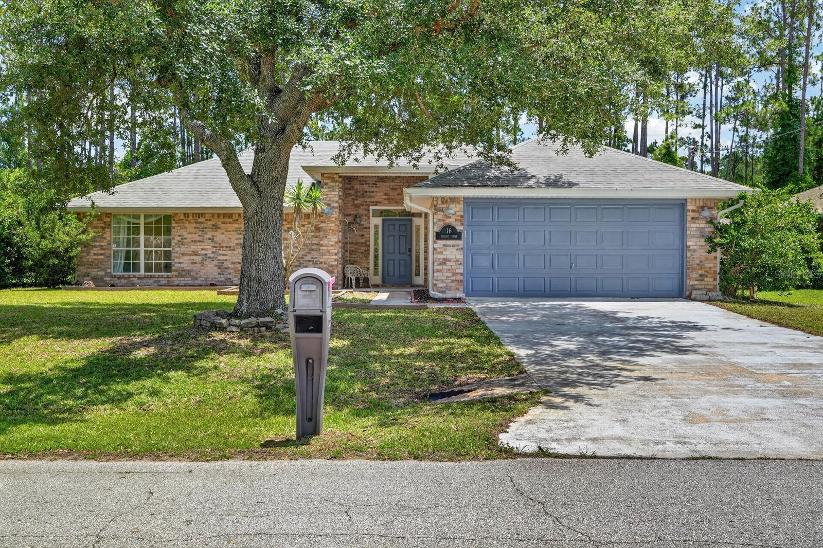 16 REGENCY DR Property Photo 1