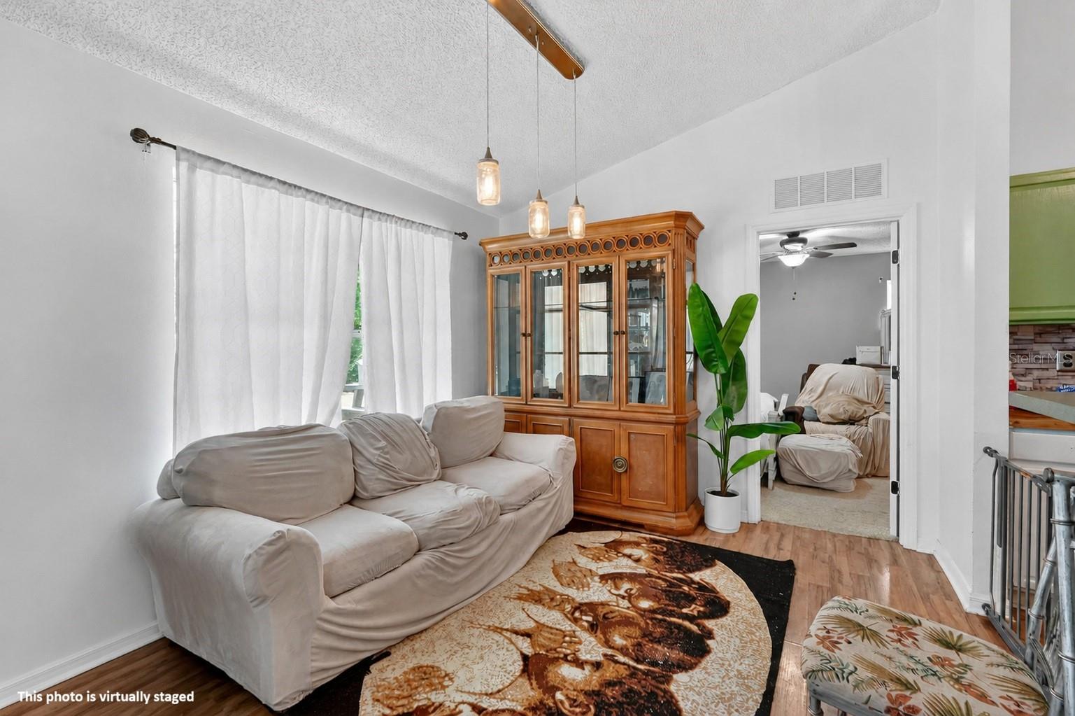 16 Regency Dr Property Photo 7