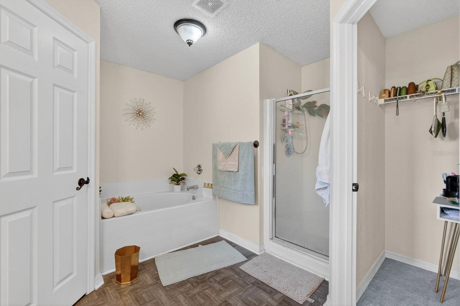 16 Regency Dr Property Photo 14