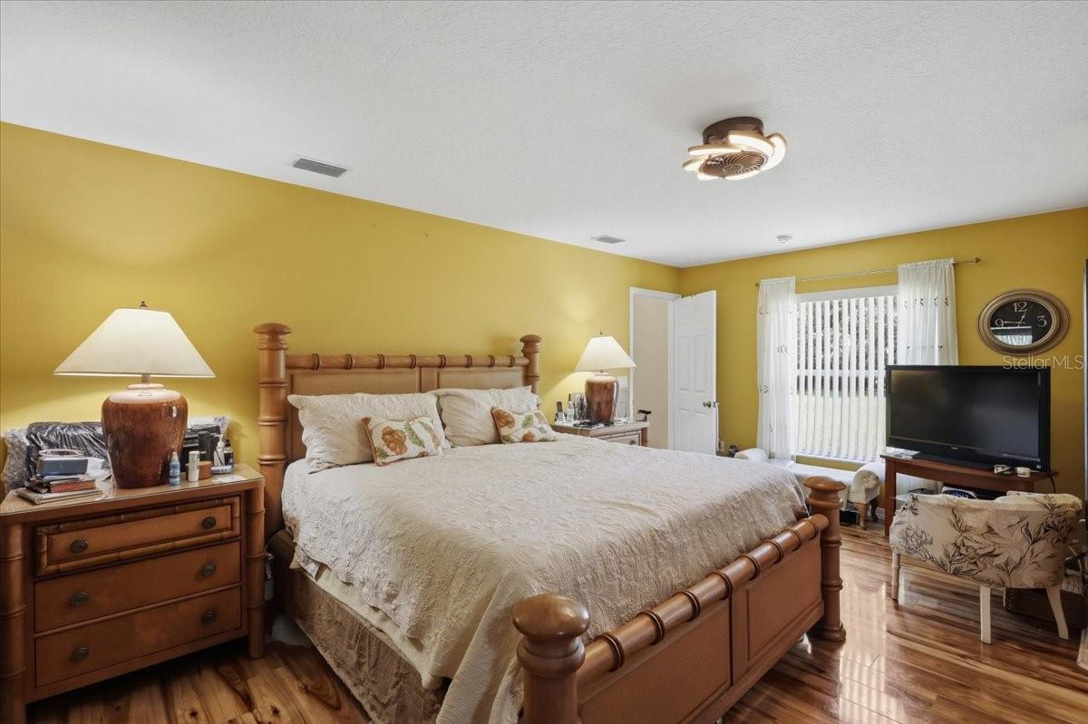 34 Brewster Ln Property Photo 21
