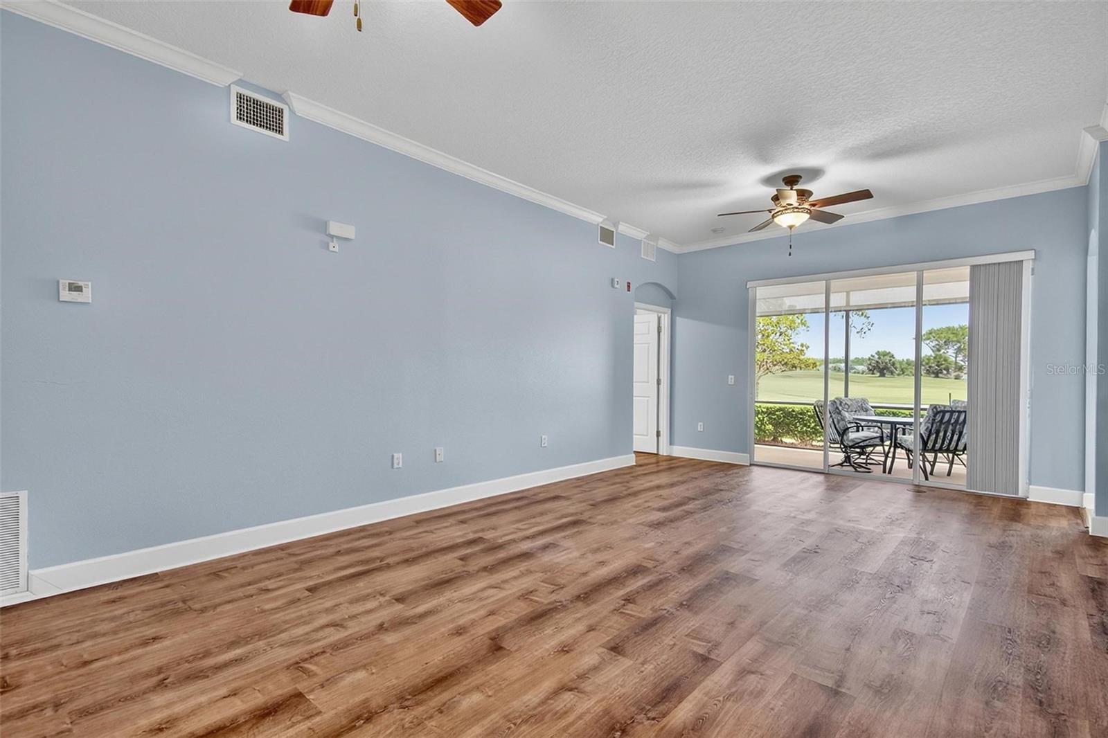 200 Riverfront Dr #d103 Property Photo 5
