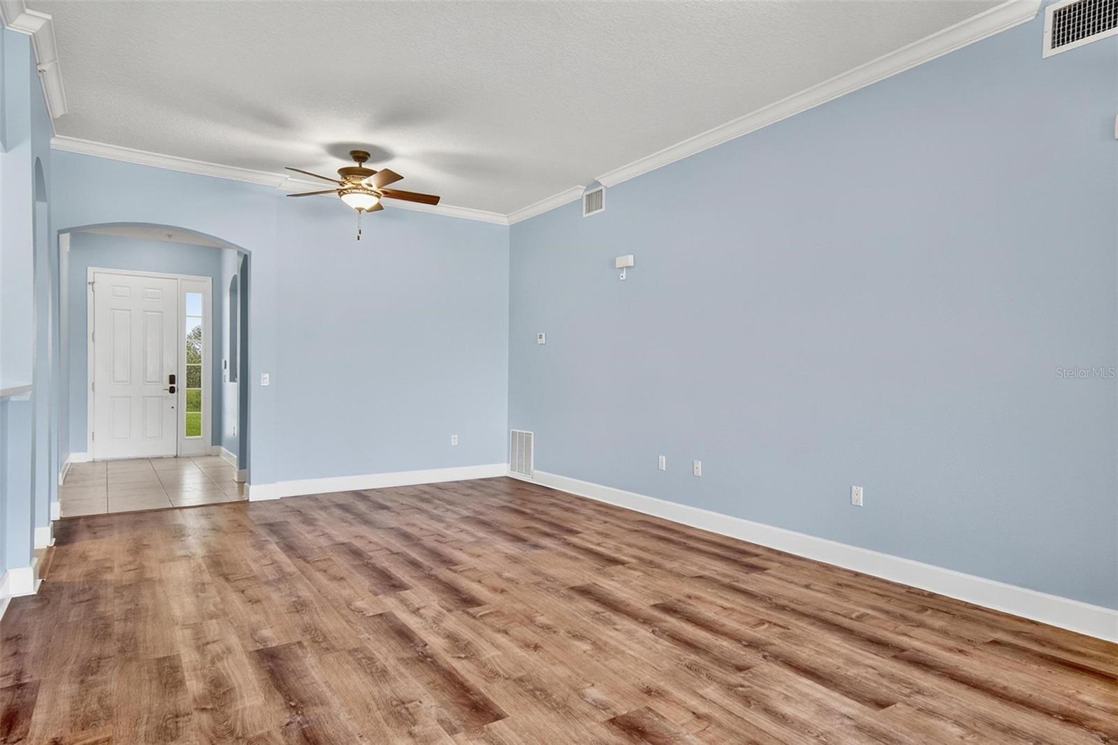 200 Riverfront Dr #d103 Property Photo 6